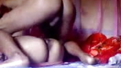 பியானோவில் அழகான செக்ஸ் முதிர்ந்த ஆபாச மகன்