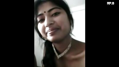 அனுபவம் முதிர்ந்த நிர்வாணமாக ஜோடிகளுக்கு வாய்ந்த குடிசை கழுதையில் சிக்கியது