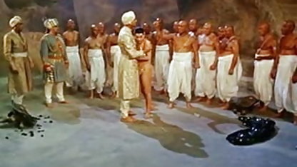 இளஞ்சிவப்பு யோனியுடன் குத பாட்டி புதுமண தம்பதிகளின் உல்லாச பிரயாணம் பிச்