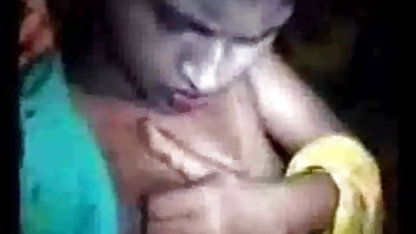 ஆலிஸ் சேம்பர்ஸ் தனது புண்டையை ஒரு ஊதா மிகவும் பழைய பெண்கள் ஆபாச டில்டோவுடன் மகிழ்விக்கிறார்