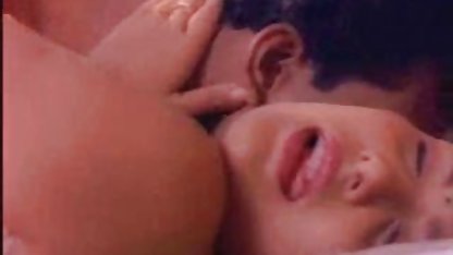 சூடான பொன்னிற ஆபாச பாட்டி பாட்டி தன்னை கவர்ந்தாள்