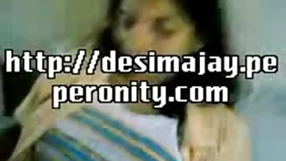 ஒரு பன்னியுடன் அழகான முதிர்ந்த பெண்கள் நிர்வாண வீசல்