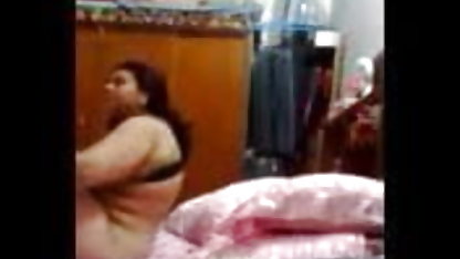 தங்க மழை போன்ற அழகான பெண் பழங்கால ஆபாச பாட்டி