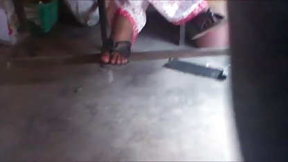 முதிர்ந்த பொன்னிற சாரா முதிர்ந்த ஆபாச குடும்பம் தனியா மற்றும் உணர்ச்சிவசப்பட்ட உடலுறவை அனுபவிக்கிறாள்