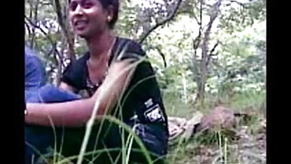 பால் ர பாட்டி குழாய் கம்ஷாட் ஊற்றுகிறது