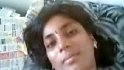 மேடமொயிசெல் பெண் சோனியா பிரஞ்சு லிலித் கடினமான உடலுறவை விரும்புகிறார்