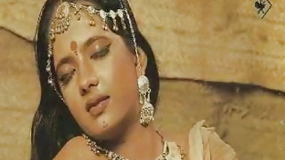 மூன்று முதிர்ந்த, அம்மா மற்றும் மகன் ஆபாச நிற்கும் உறுப்பினர்கள் மீது குழந்தை