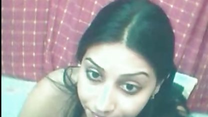 யோனியில் இருந்து நக்கி, உறிஞ்சி, புணர்ந்த கருங்காலி மெக்சிகன் தங்க நிற பல பளப்பான முடி மற்றும் ஊற்றினார்
