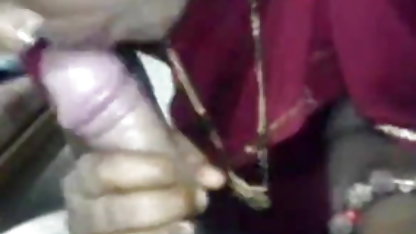 ஹாட் மில்ஃப் ஒரு ரெட்ரோ பாட்டி ஆபாச பெரிய டில்டோவாக நடிக்கிறார்