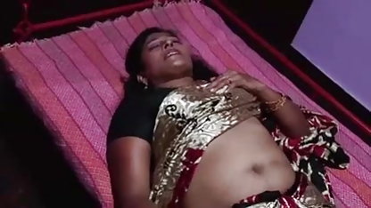 உட்செலுத்தப்பட்டு உடலுறவு கொண்டார் வூம்புதல் முதிர்ந்த