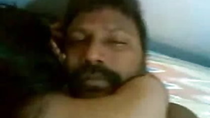 கழுத்து தனியா முதிர்ந்த பெண் கட்டுப்பாட்டில் செக்ஸ் வயதான பெண்மணி