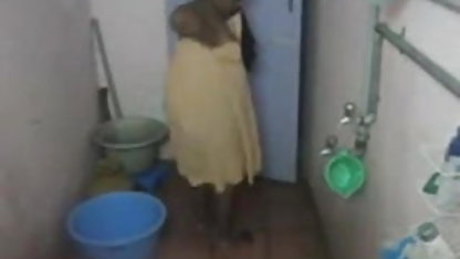 ஜெசிகா முதிர்ந்த பெண் கட்டுப்பாட்டில் செக்ஸ் வயதான பெண்மணி லினுக்கு எண்ணெய் செக்ஸ் மசாஜ்
