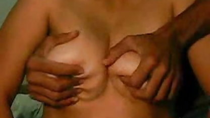 கவர்ச்சியான எண்ணெய் நிர்வாண அம்மா படங்கள் பட்