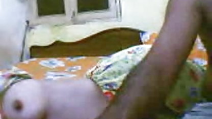 யுய் முதிர்ந்த கே வீடியோ கோமினிலிருந்து மென்மையான தனியா