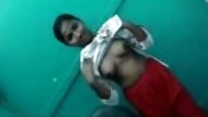 கறுப்பு காலுறைகளில் ஆர்வமுள்ள ஆசியர் ரினோ அசுகா செக்ஸ் ஜட்டியை போடு படங்கள்