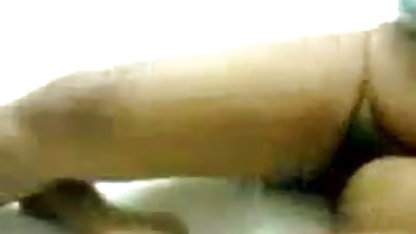 உடலுறவுக்கு ஹேரி குளிப்பது முதிர்ந்த ஆடம்பரமான லெஸ்பியன்