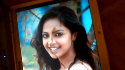 கொழுப்பு பெண் தனது இடைவெளியை இயற்கை முதிர்ந்த ஆபாச ஈர்ப்பு விசையால் கவர்ந்திழுக்கிறது