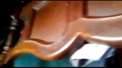 காதலி கூனி ஒரு உறுப்பினரை முதிர்ந்த நிர்வாண பெண்கள் யோனியில் ஓட்டினாரா?
