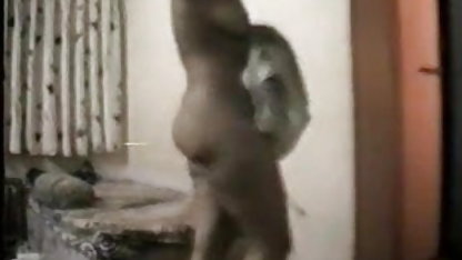 ரஷ்ய முதிர்ந்த வாய்வழி செக்ஸ் பாணியில் குழு உடலுறவு