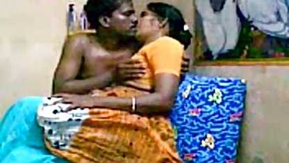 பாலியல் இன்பத்திற்கு மசாஜ் அழகான முதிர்ந்த பெண்கள் நிர்வாணமாக