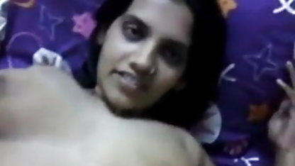 கவர்ச்சியான டெல்லி பெண் கருப்பு பிரஞ்சு நிர்வாண
