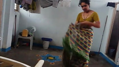 போப்பில் பாட்டி நைலோன்கள் அரை கைகள்