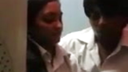 பஸ்டி பிரிட்னி வைட் உறிஞ்சி சிறந்த முதிர்ந்த செக்ஸ் உணர்ச்சிவசப்படுகிறார்