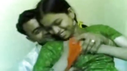 வீங்கிய தனியா பாட்டி படங்கள் புண்டை விளையாட்டு