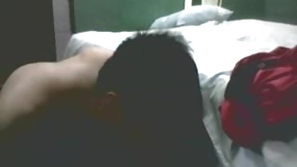 புண்டை தனியா மெக்சிகன் குழாய் கொண்ட சூடான அம்மா
