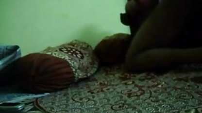 மோலி மே ஒரு கார் முதிர்ந்த ஜப்பனீஸ் செக்ஸ் டிரைவருடன் குறும்பு செய்கிறார்